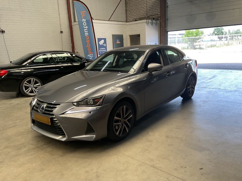 Lexus IS-Serie IS 300h Business
