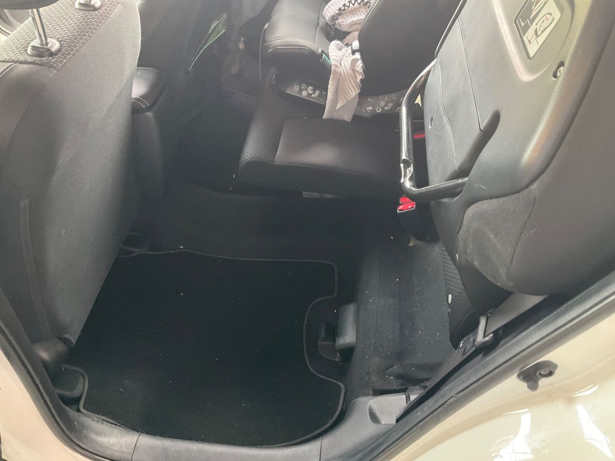 Honda Civic 2015 — photo 31