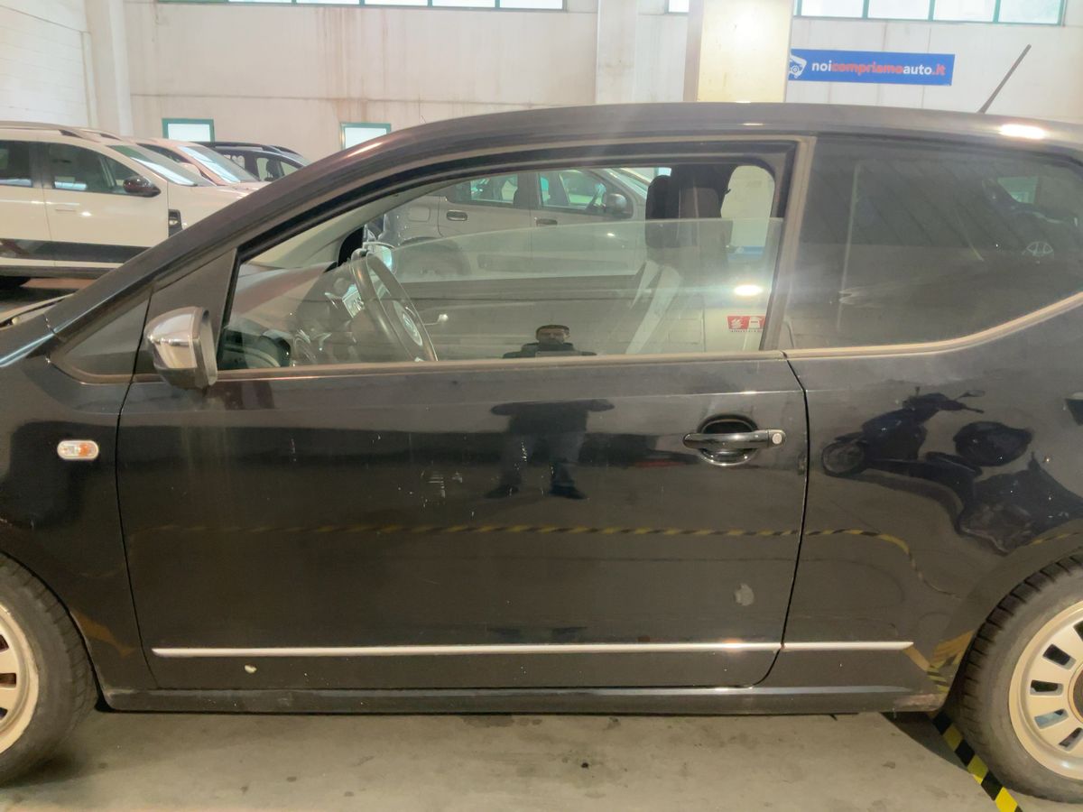 Volkswagen up! 2012 — photo 5