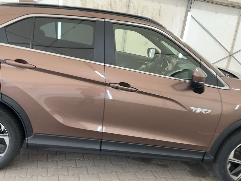 Mitsubishi Eclipse Cross 2.4 Plug-in Hybrid Plus 4WD — zdjęcie 7