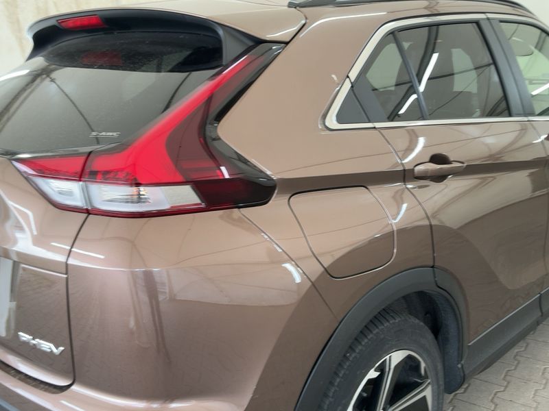 Mitsubishi Eclipse Cross 2.4 Plug-in Hybrid Plus 4WD — zdjęcie 6