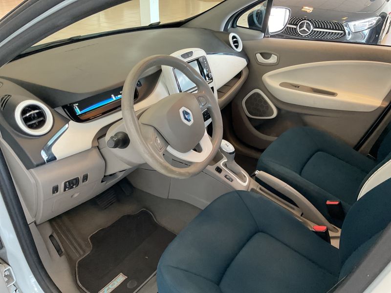 Renault Zoe electric drive 43 kW Life — zdjęcie 3