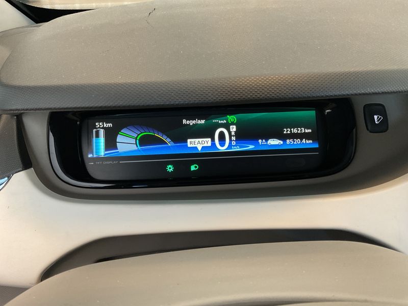 Renault Zoe electric drive 43 kW Life — zdjęcie 4