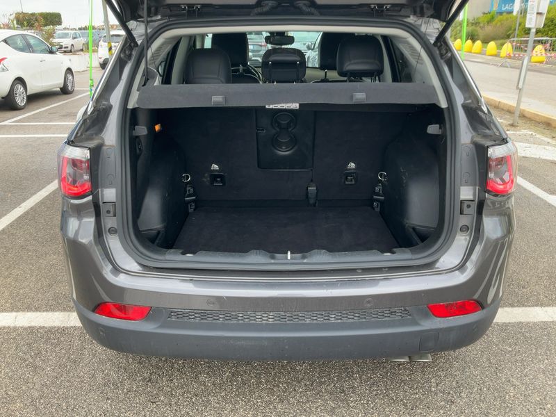 Jeep Compass 1.6 M-Jet Limited FWD — zdjęcie 10
