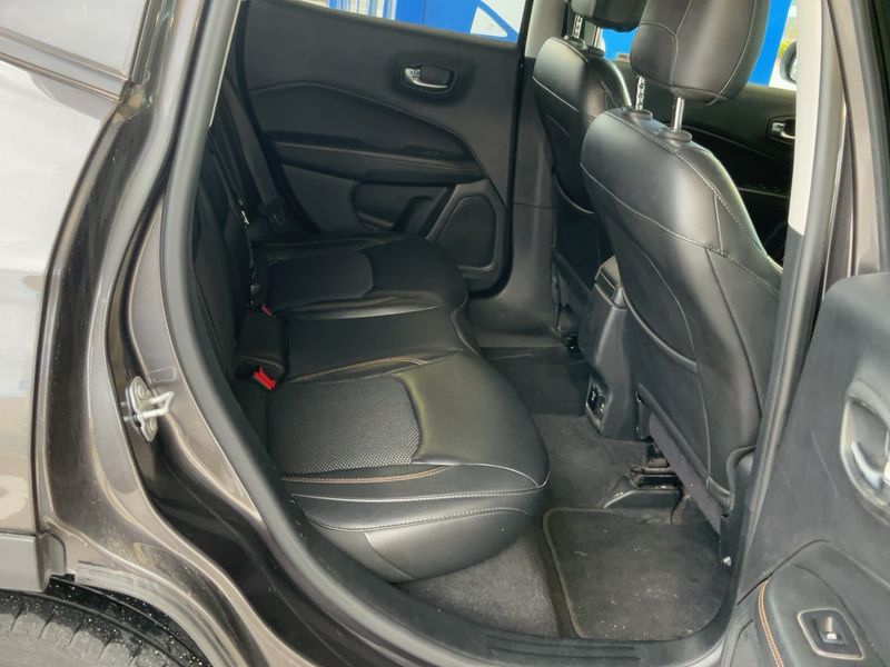 Jeep Compass 1.6 M-Jet Limited FWD — zdjęcie 14