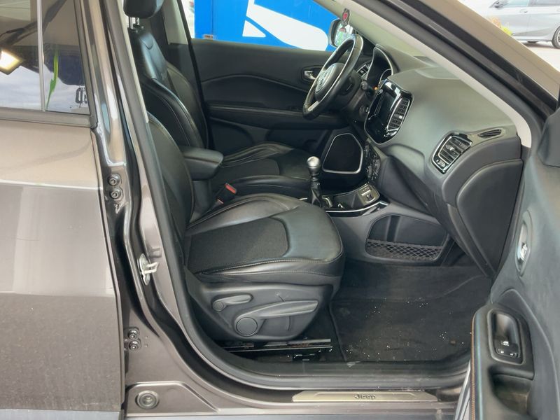 Jeep Compass 1.6 M-Jet Limited FWD — zdjęcie 11