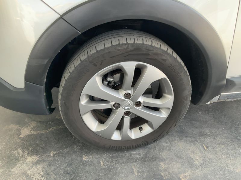 Dacia Lodgy 1.5 dCi Stepway 2015 – снимка 3