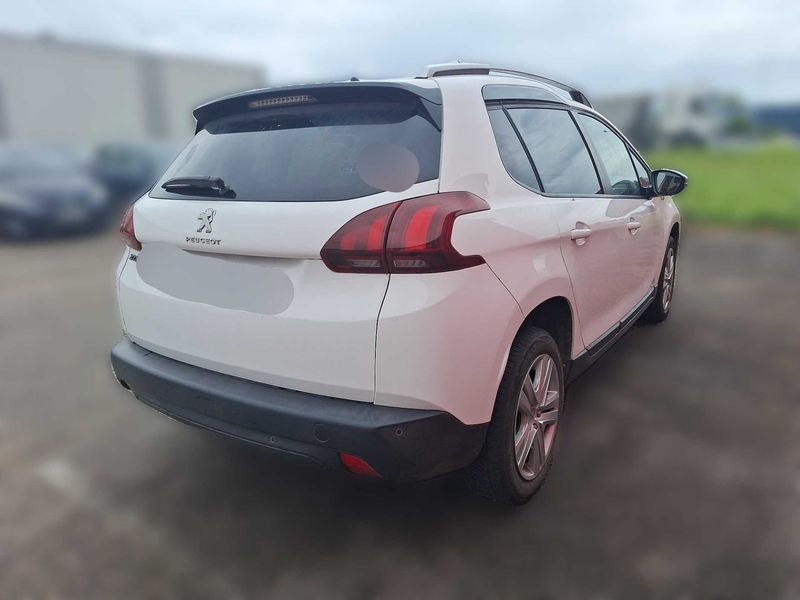 Peugeot 2008 1.6 Blue-HDi Style — zdjęcie 5