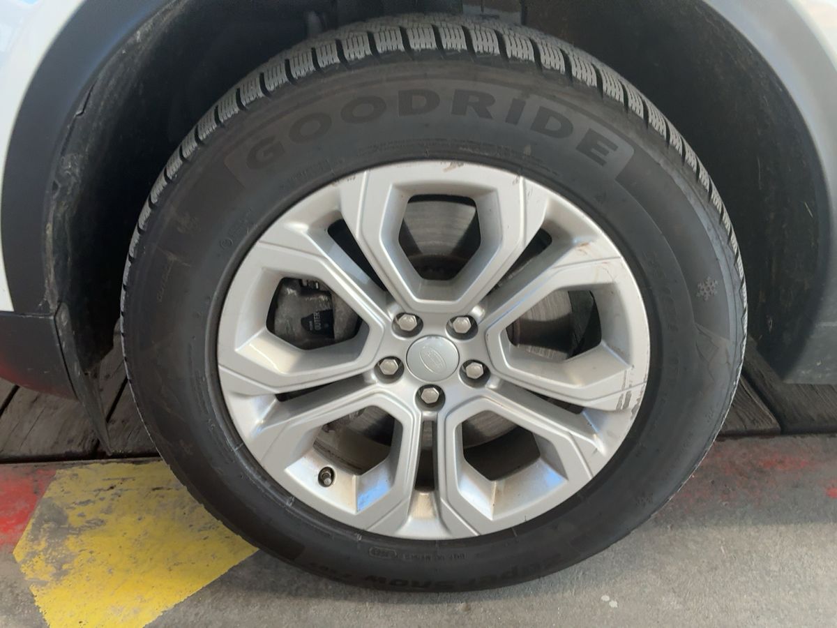 Land Rover 2020 — photo 4