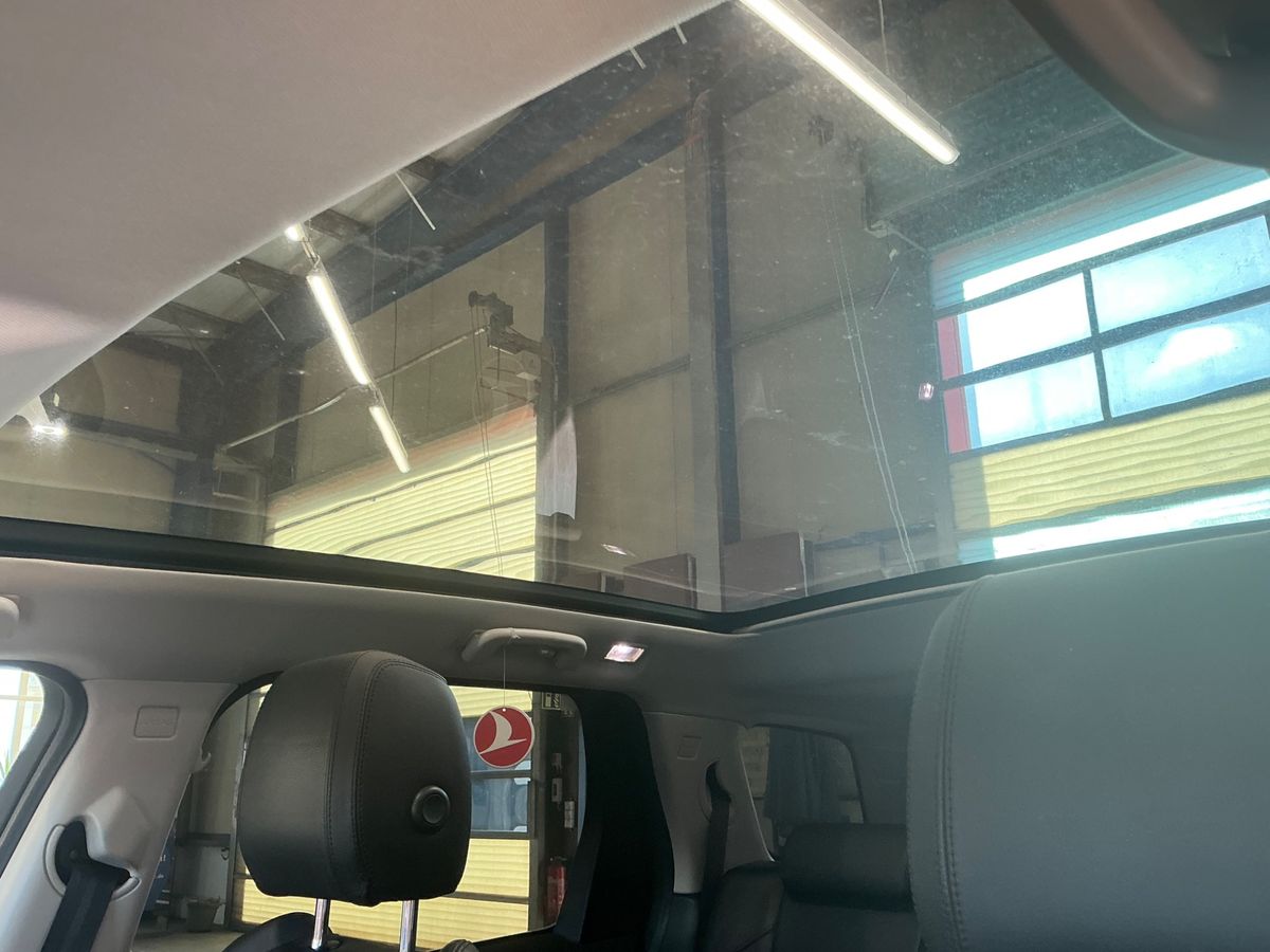 Land Rover 2020 — photo 25