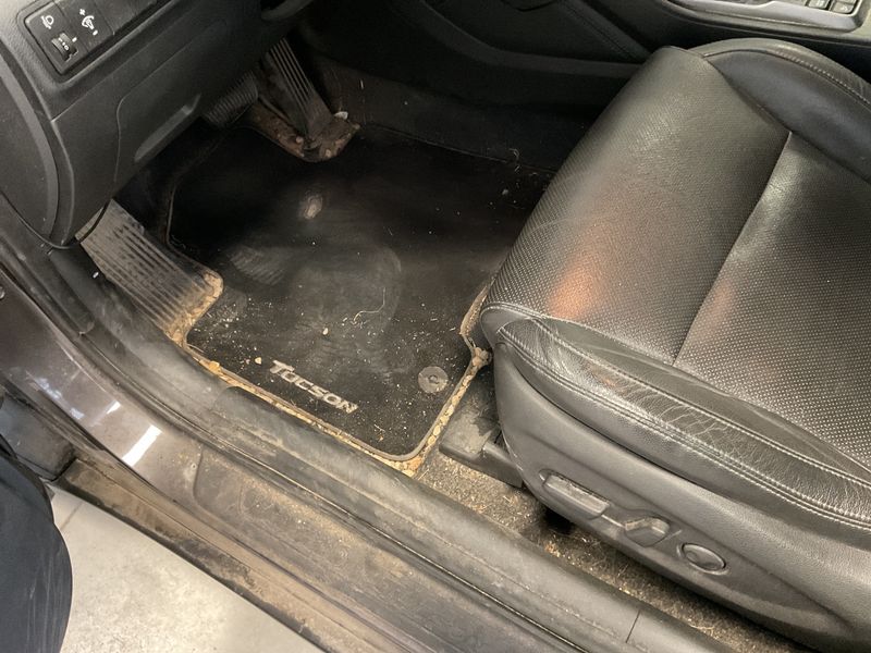 Hyundai Tucson 2.0 CRDi Advantage 4WD 2016 – снимка 28