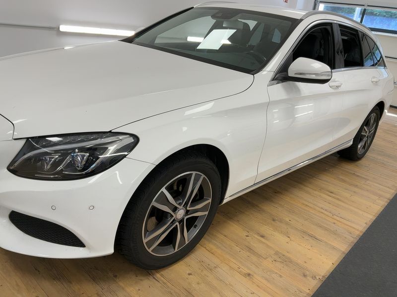 Mercedes-Benz C-Klasse C 250 d T 4Matic BlueTEC Avantgarde — zdjęcie 2