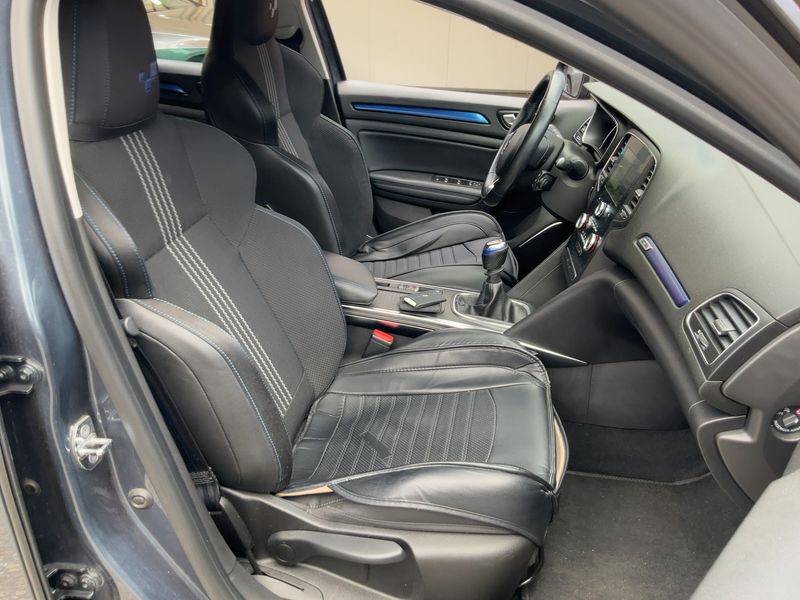 Renault Megane 1.2 TCe Energy GT Line — zdjęcie 11