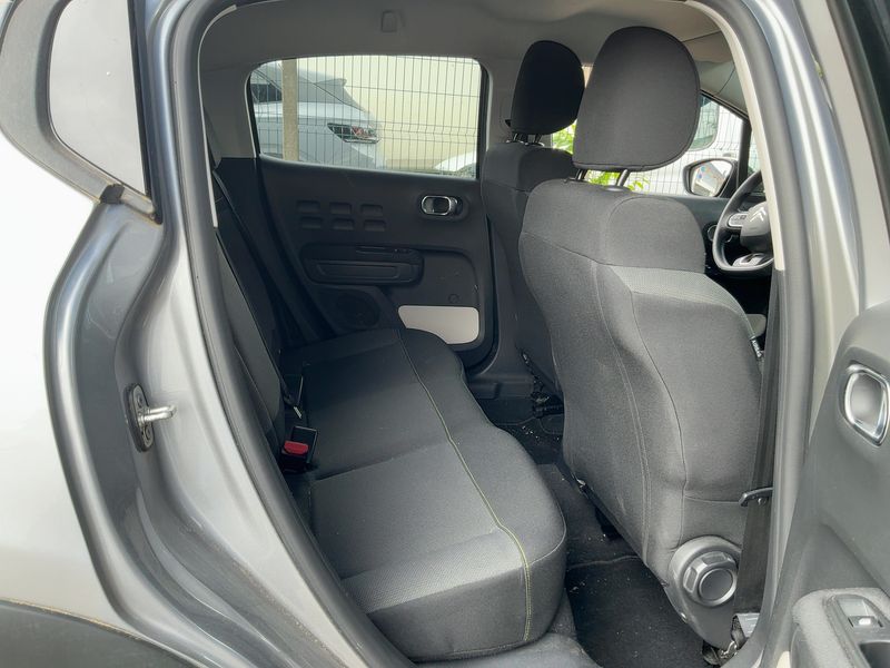 Citroen C3 1.2 PureTech Shine — zdjęcie 14