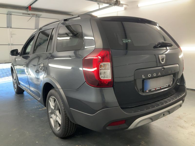 Dacia Logan MCV 0.9 TCe Stepway — zdjęcie 3