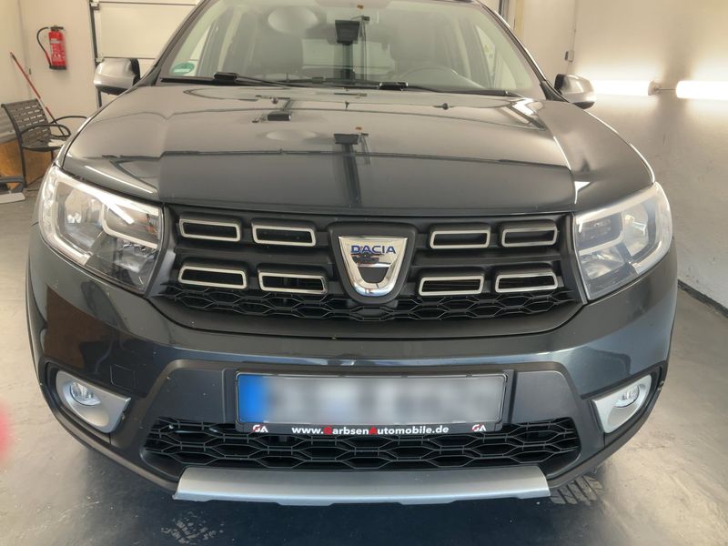 Dacia Logan MCV 0.9 TCe Stepway — zdjęcie 9
