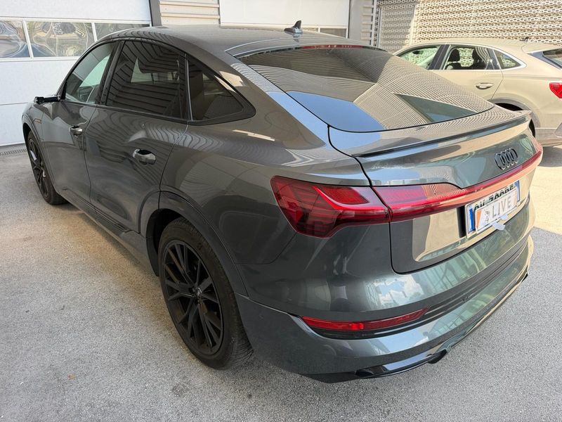 Audi e-tron Sportback 55 quattro S line — zdjęcie 3