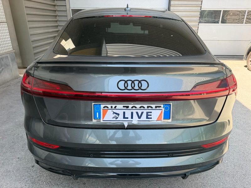Audi e-tron Sportback 55 quattro S line — zdjęcie 4