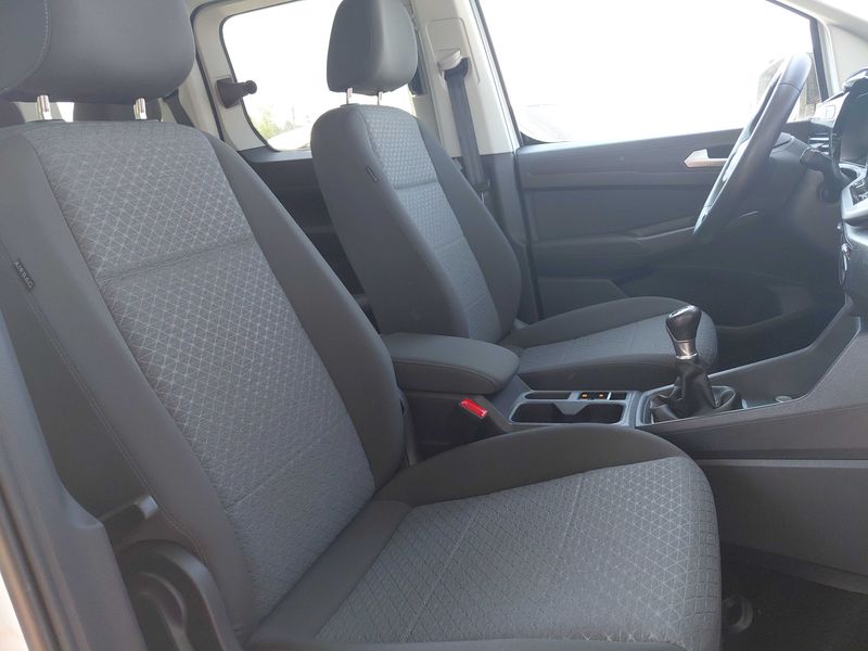 Ford Tourneo Connect 2.0 TDCi EcoBlue Titanium AWD — zdjęcie 10
