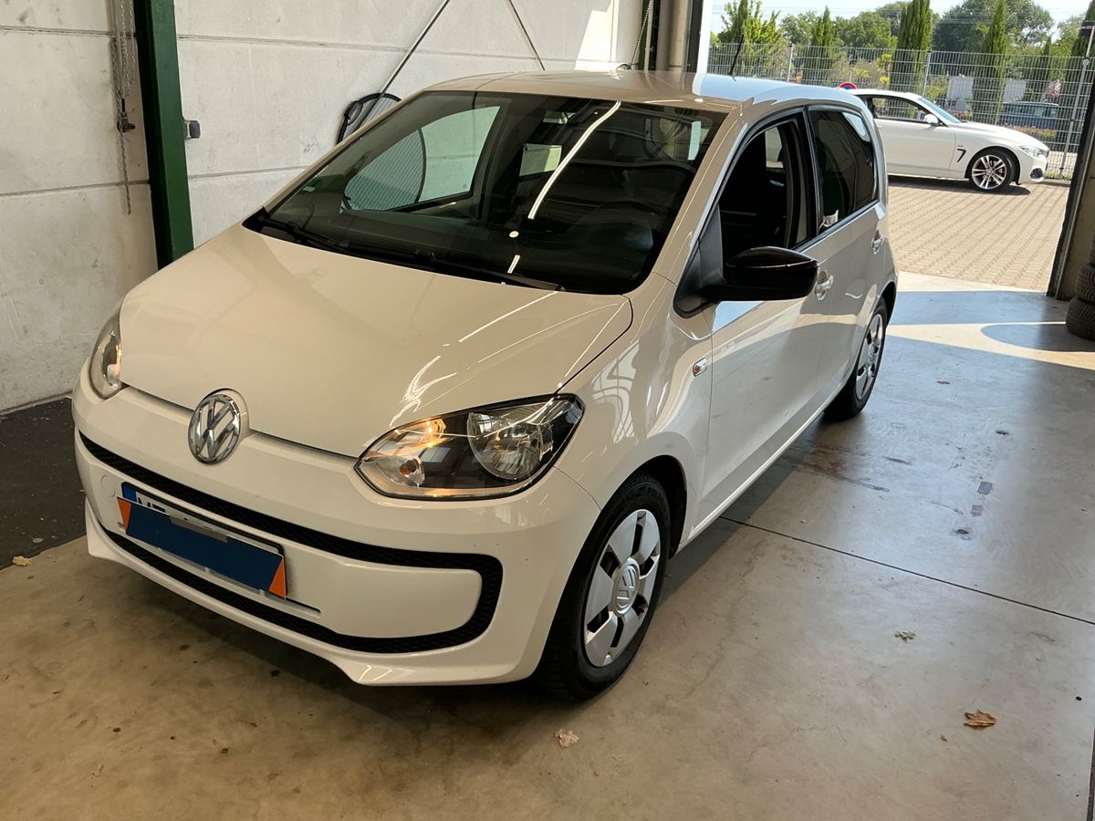 Volkswagen up! 2015 — photo 1