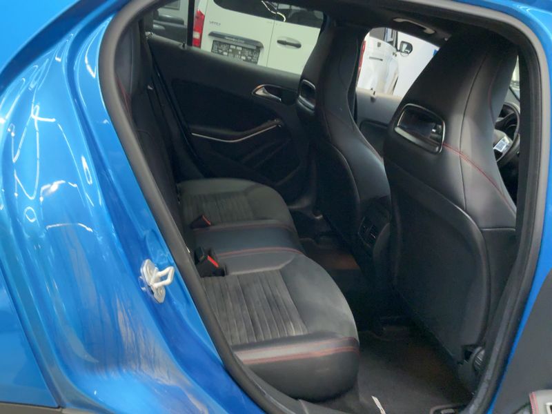 Mercedes-Benz GLA-Klasse GLA 220 d 4Matic Street Style AMG Line 2015 – снимка 20