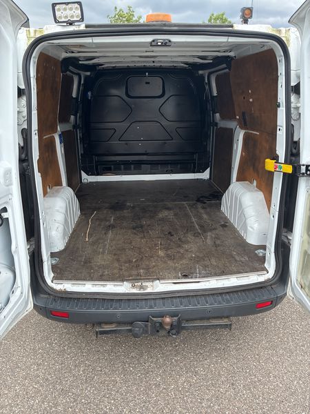 Ford Transit 2.2 TDCi 270 L1 Trend — zdjęcie 9
