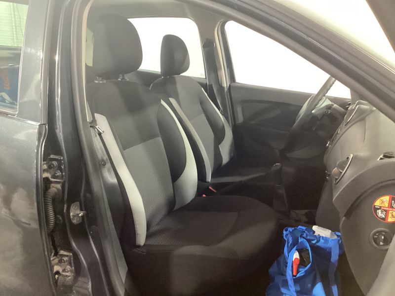 Dacia Logan 1.2 Ambiance — zdjęcie 3