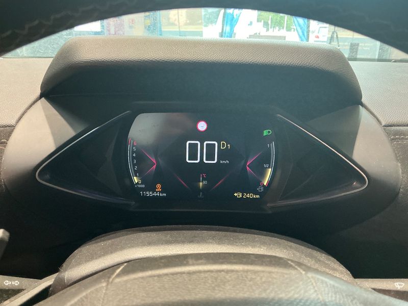 DS Automobiles DS3 Crossback 1.2 PureTech Performance Line Plus — zdjęcie 13