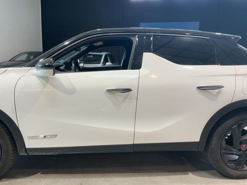 DS Automobiles DS3 Crossback 1.2 PureTech Performance Line Plus — zdjęcie 4