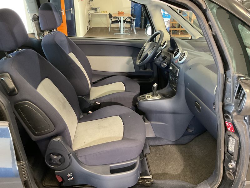 Peugeot 1007 1.4 Filou — zdjęcie 3