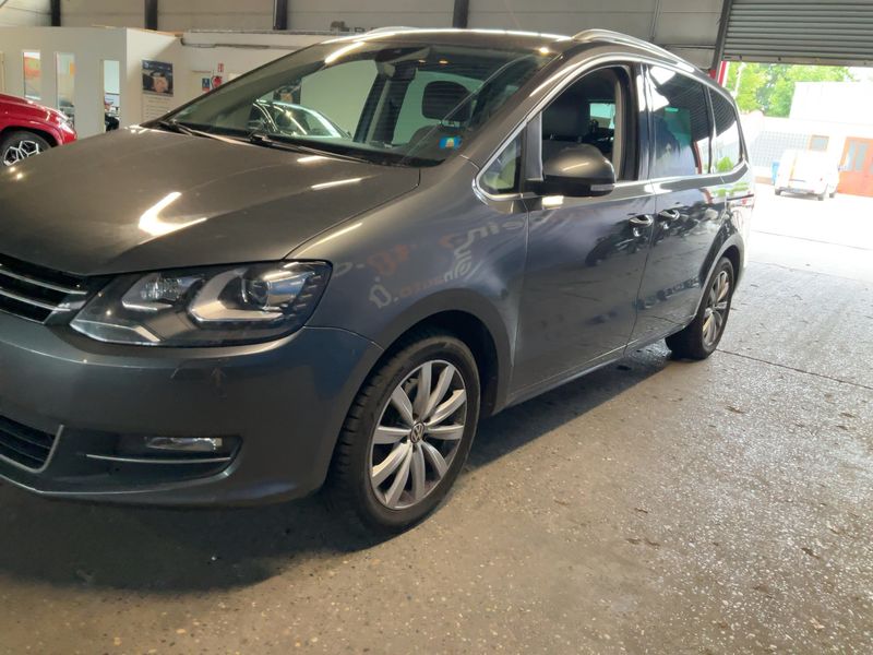 Volkswagen Sharan 2.0 TDI Highline BlueMotion Tech — zdjęcie 2