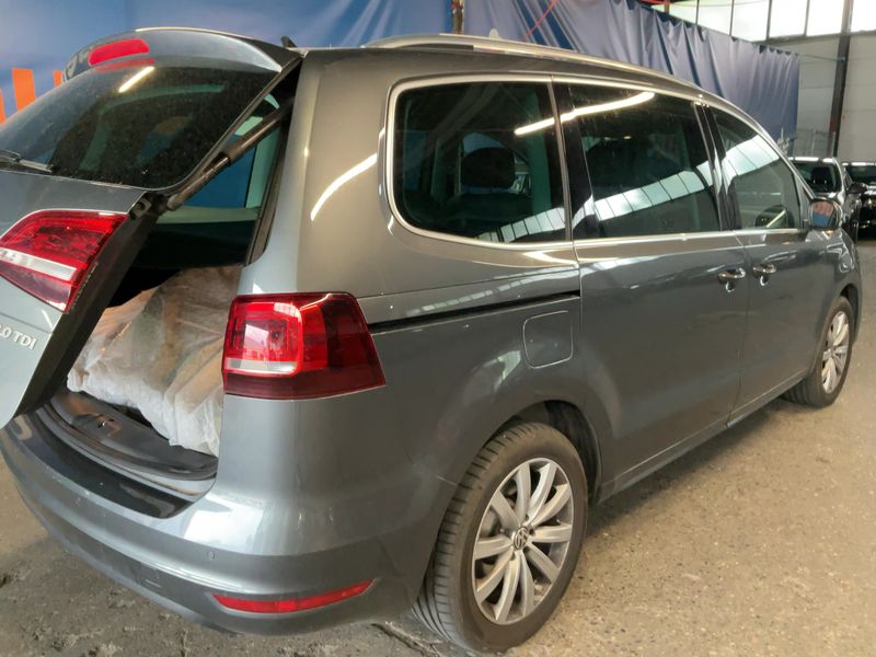 Volkswagen Sharan 2.0 TDI Highline BlueMotion Tech — zdjęcie 6