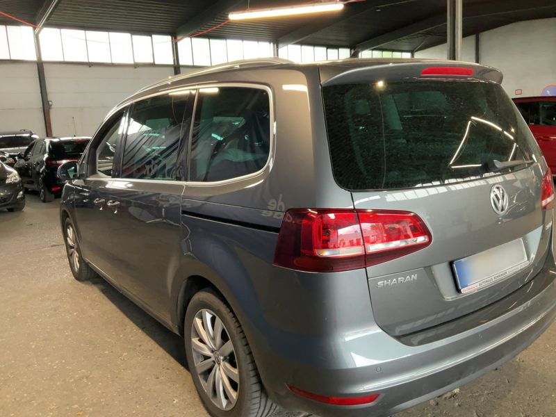 Volkswagen Sharan 2.0 TDI Highline BlueMotion Tech — zdjęcie 3
