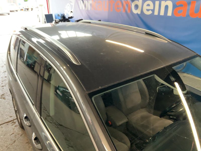 Volkswagen Sharan 2.0 TDI Highline BlueMotion Tech 2016 – снимка 13