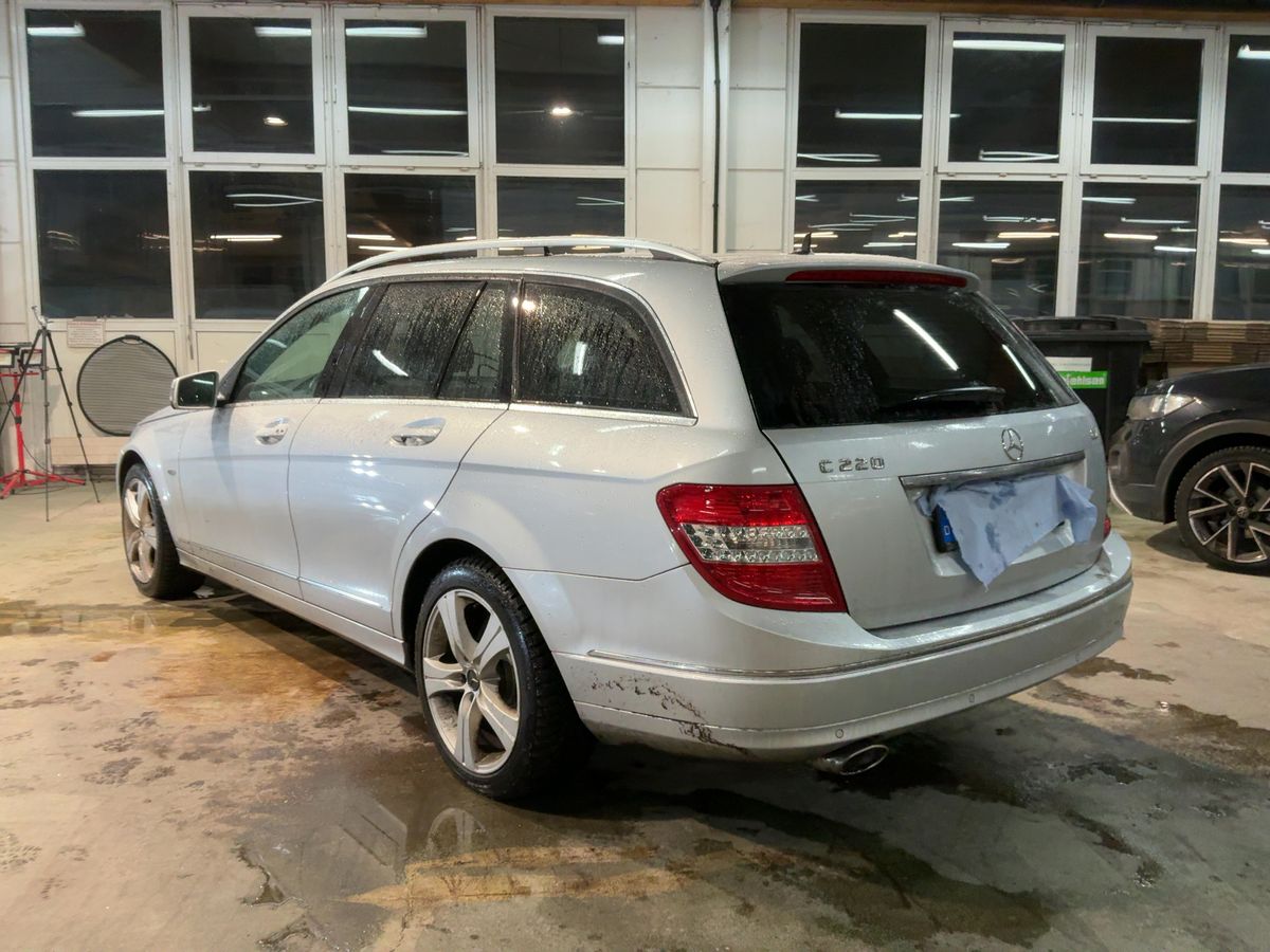 Mercedes-Benz C-Klasse 2009 — photo 7