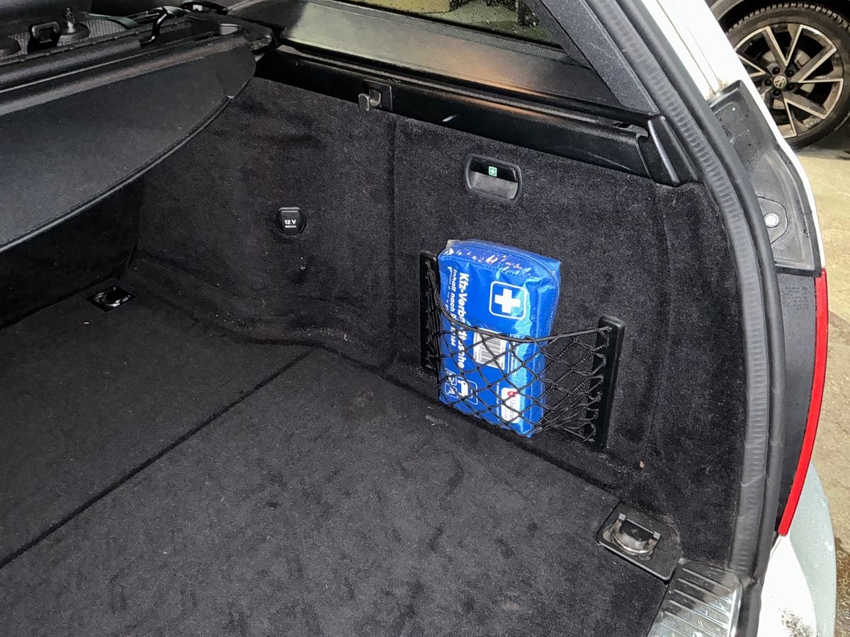 Mercedes-Benz C-Klasse 2009 — photo 41