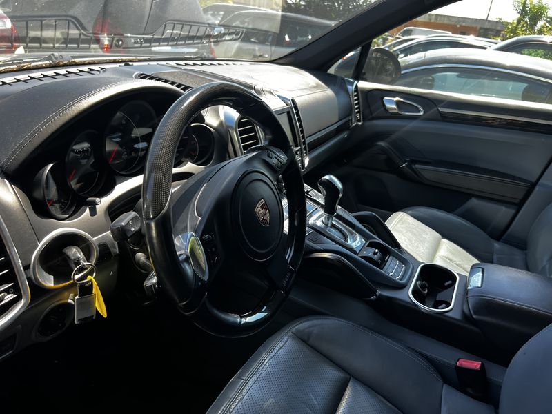 Porsche Cayenne Diesel — zdjęcie 10