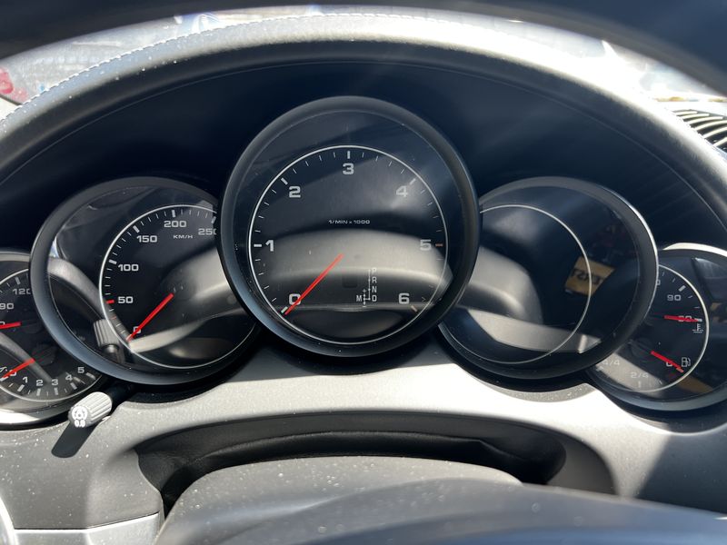 Porsche Cayenne Diesel — zdjęcie 11