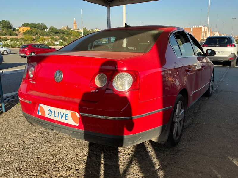 Volkswagen Passat 2.0 TFSI / TSI Sportline — zdjęcie 2