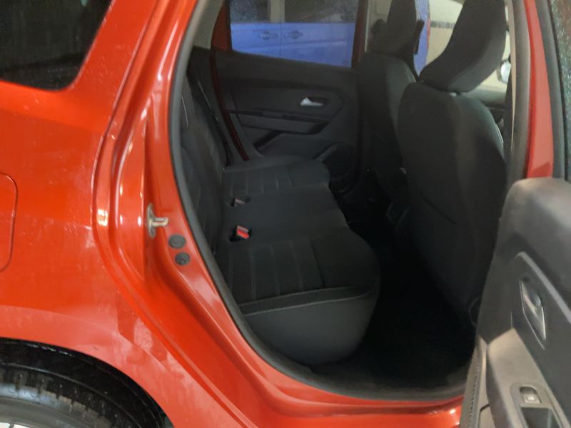 Dacia Duster 1.3 TCe Journey+ — zdjęcie 14