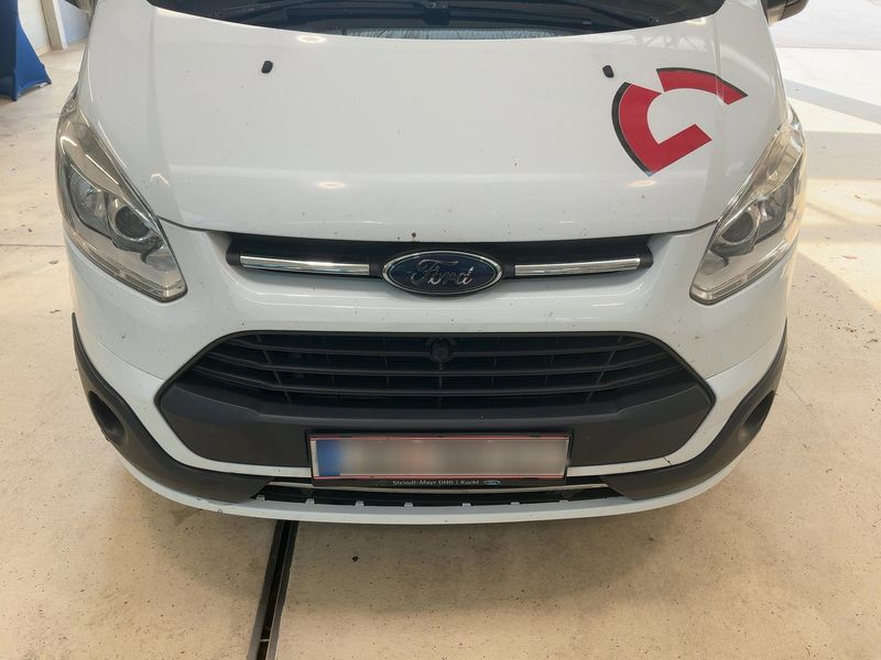 Ford Transit Custom 2.0 TDCi 270 L1 Limited — zdjęcie 9
