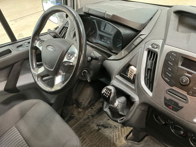 Ford Transit Custom 2.0 TDCi 270 L1 Limited 2017 – снимка 31