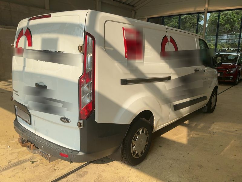 Ford Transit Custom 2.0 TDCi 270 L1 Limited — zdjęcie 6