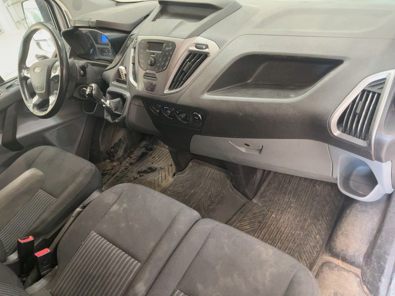Ford Transit Custom 2.0 TDCi 270 L1 Limited — zdjęcie 12