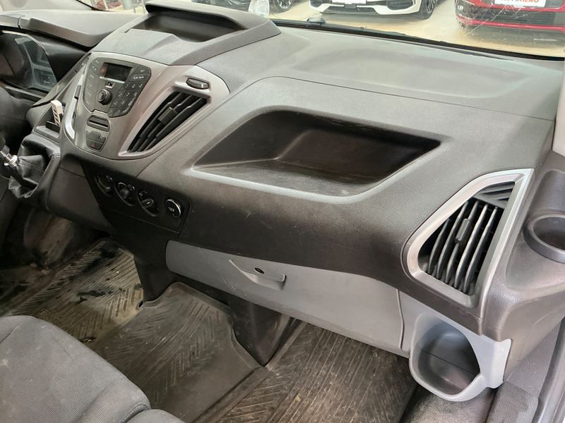 Ford Transit Custom 2.0 TDCi 270 L1 Limited 2017 – снимка 30