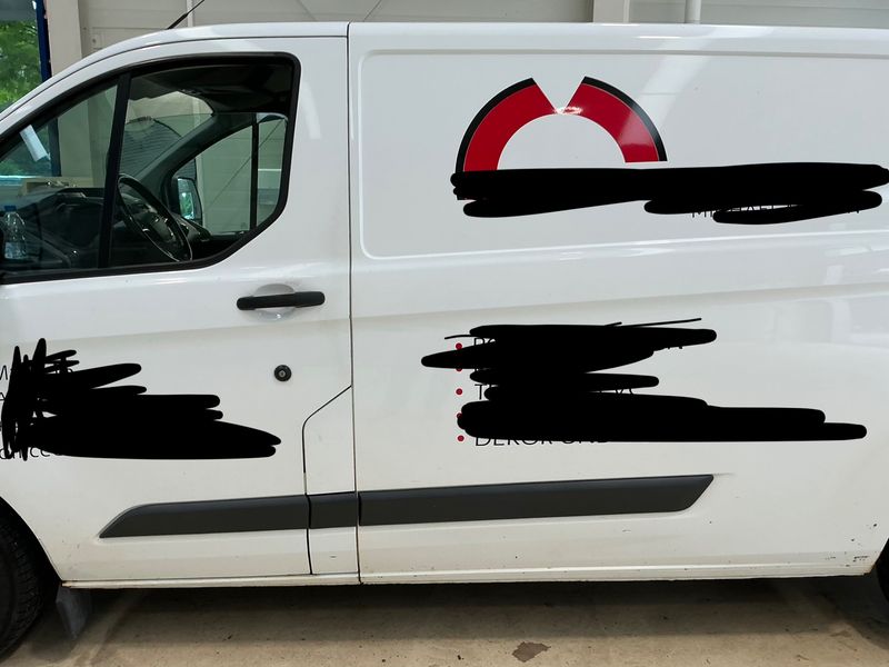 Ford Transit Custom 2.0 TDCi 270 L1 Limited — zdjęcie 4