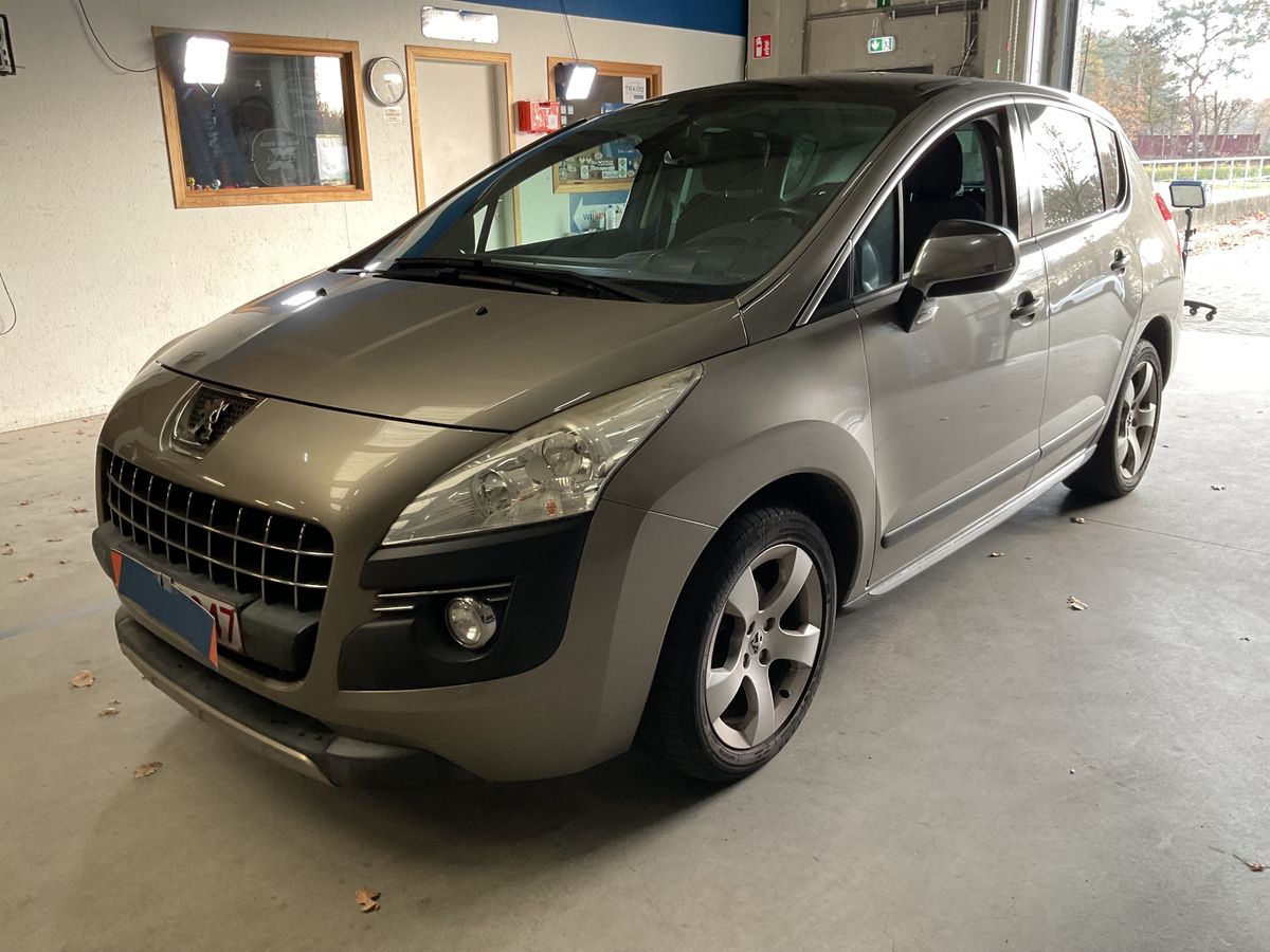 Peugeot 3008 1.6 e-HDi Allure