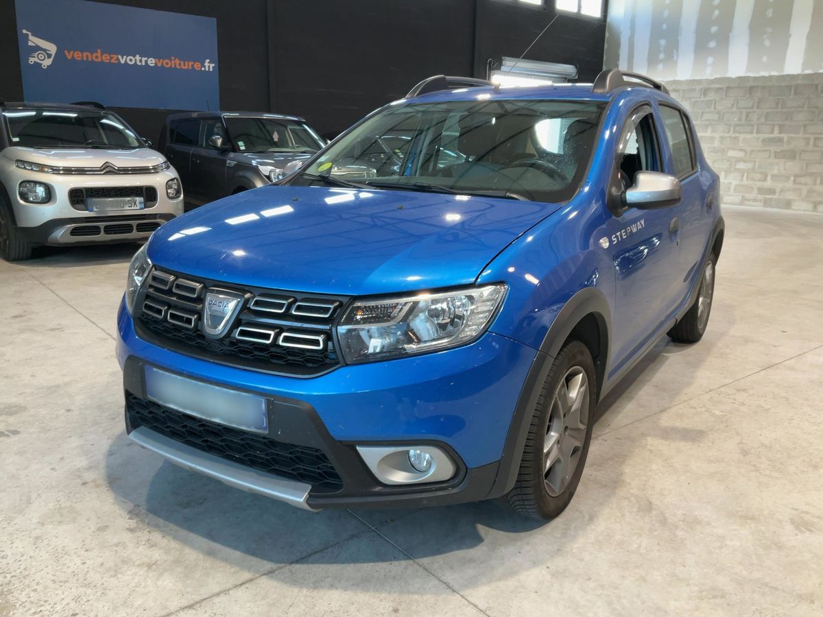 Dacia Sandero 2017 — photo 1