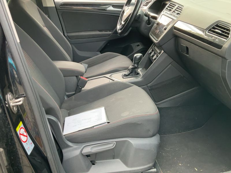 Volkswagen Tiguan 2.0 TDI Sound BlueMotion Tech 2017 – снимка 17