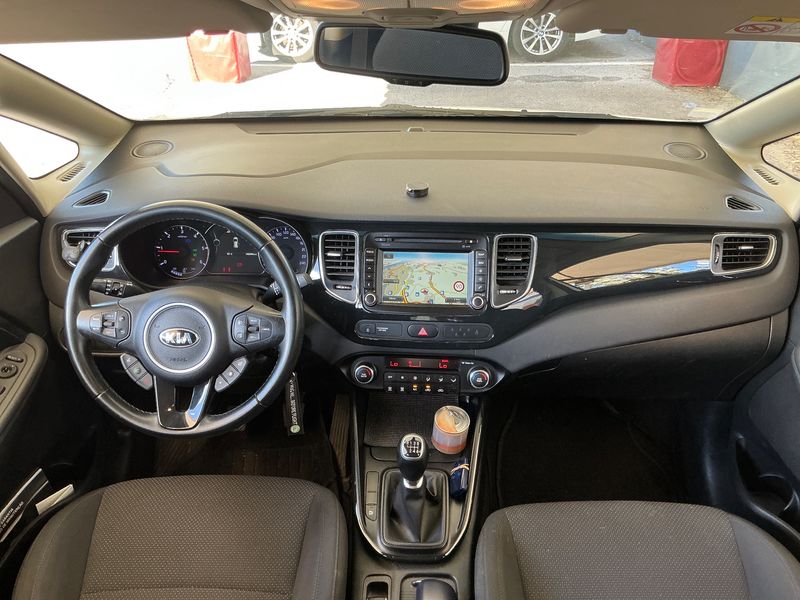 Kia Carens 1.7 CRDi Drive — zdjęcie 12